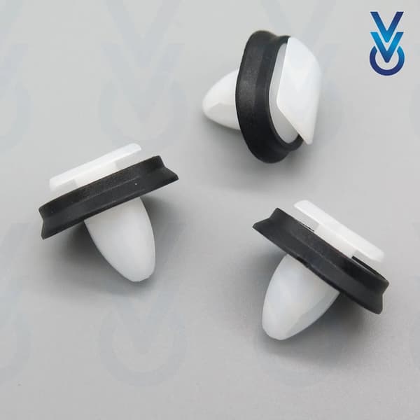 10x Side Body Moulding Strip Trim Clips for some Peugeot Boxer