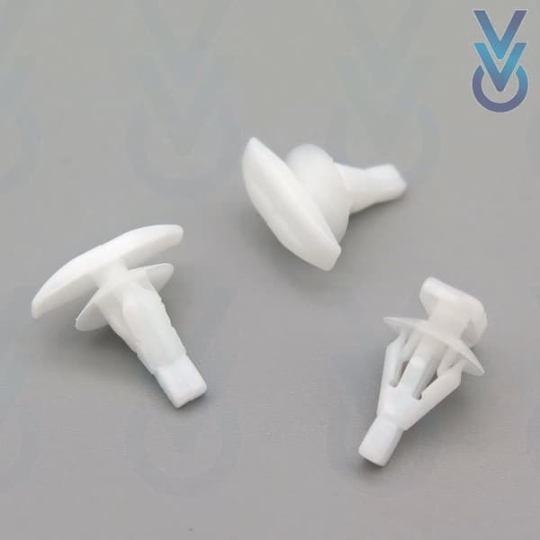 10x Front Door Weatherstrip Clips for some Mitsubishi L200
