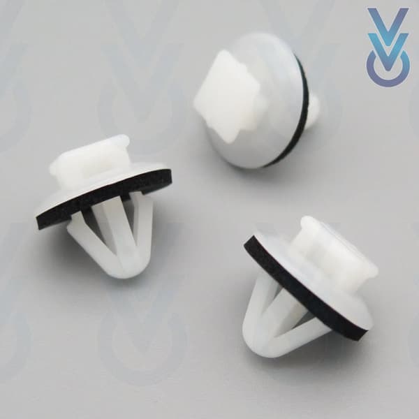 10x Tailgate Exterior Trim Clip Fasteners for some Toyota Land Cruiser