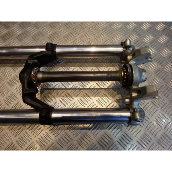honda vf 700 c magna rc21 motorcykelgaffel- USED