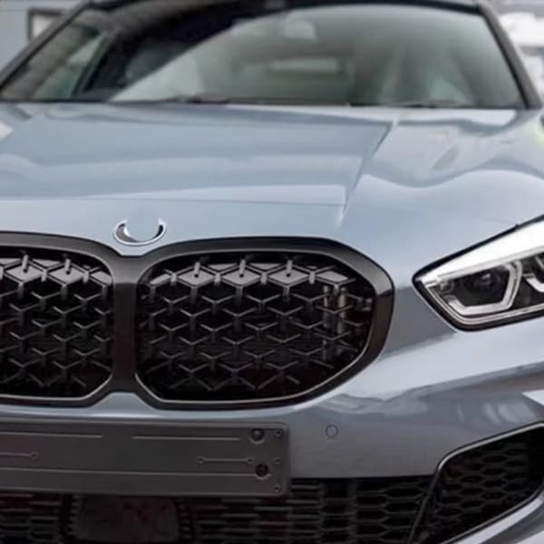 For BMW 1 Series F40 Gloss Black Diamond Style Front Bumper Kidney Grille 2019+