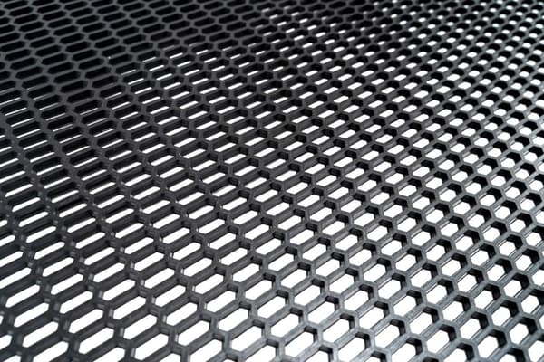 Universel ABS Honeycomb Gitter 120x40cm til DIY-projekter - Fleksibel & Holdbar