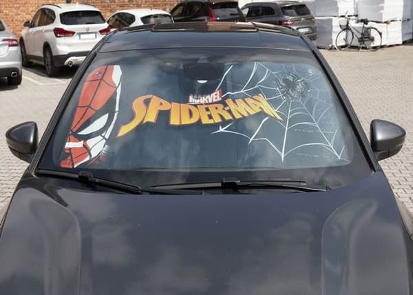 Solskydd - Marvel - Spiderman - 130 x 70 cm - Maximalt skydd - Sugkoppar ingår