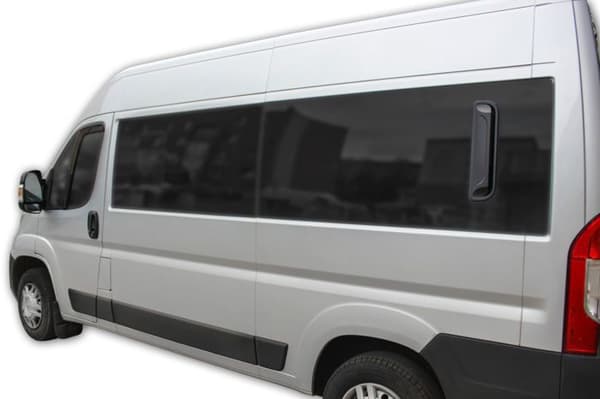 Luftriktare - SCOUTT - Fiat Ducato - Rökt - Förstärkt akryl - Enkel installation
