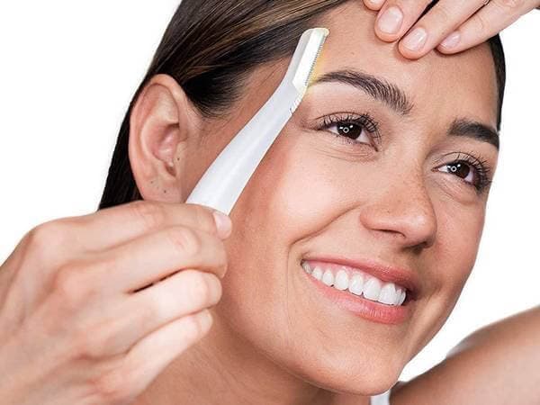 Dermaplane Ansiktspeeling för Hårborttagning
