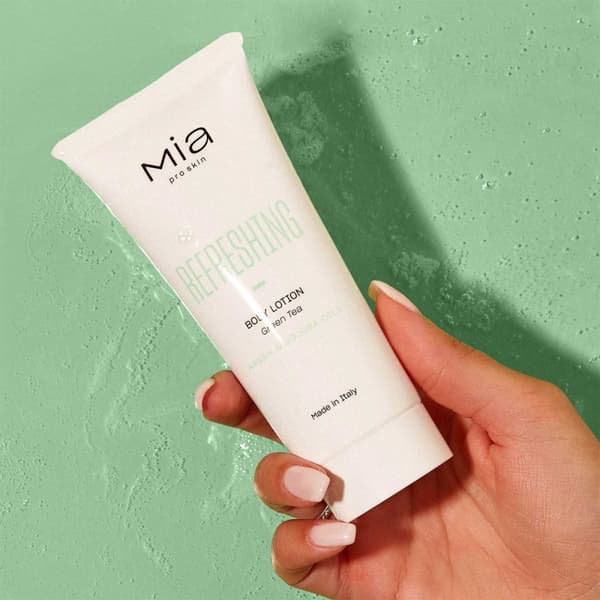 MIA PRO SKIN - REFRESHING GROOVE GREEN TEA BODY SET