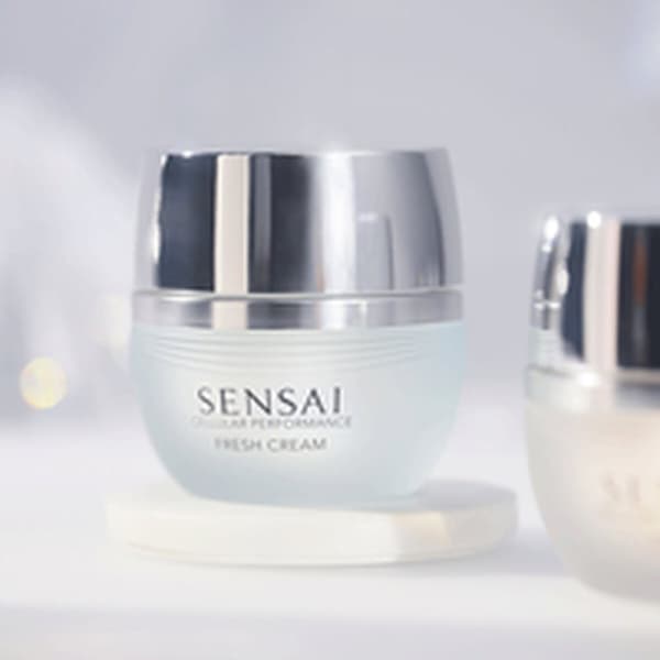 Kasvovoide Sensai CELLULAR PERFORMANCE 40 ml