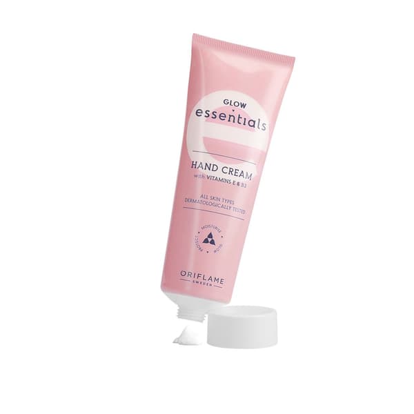 Oriflame Essentials Illuminating -käsivoide E- ja B3-vitamiinilla 75 ml