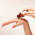 Miniatyrbilde 3 av 3: Alqvimia Smooth hands & nails oil 60ml