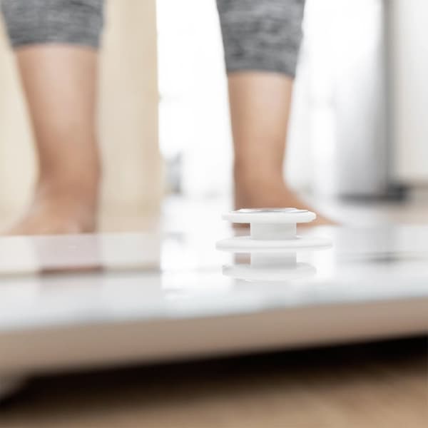 Cecotec Battery-free bathroom scale, smart, high precision, and Bluetooth connectivity.