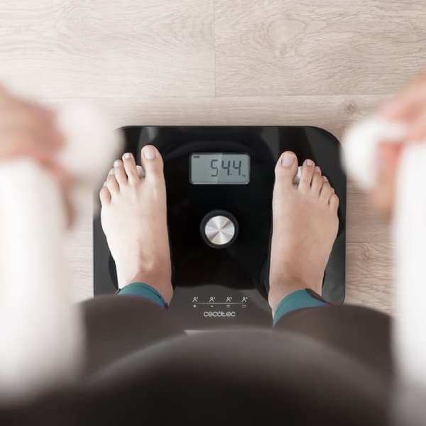 Cecotec Battery-free bathroom scale, smart, high precision, and bioimpedance function.