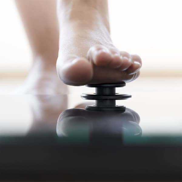 Cecotec Battery-free bathroom scale, smart, high precision, and bioimpedance function.