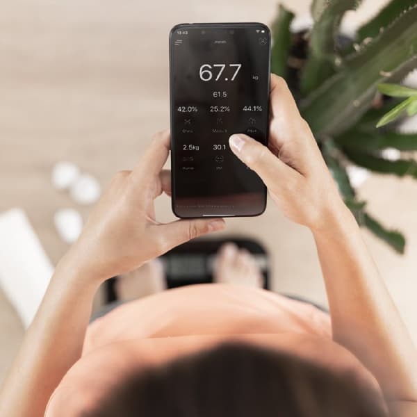 Cecotec Battery-free bathroom scale, smart, high precision, and Bluetooth connectivity.