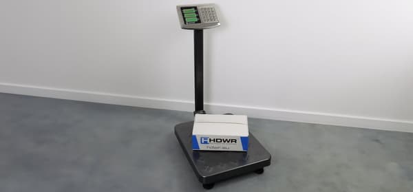 Platformvægt, elektronisk, lille, tarafunktion op til 300 kg vægtPRO P300