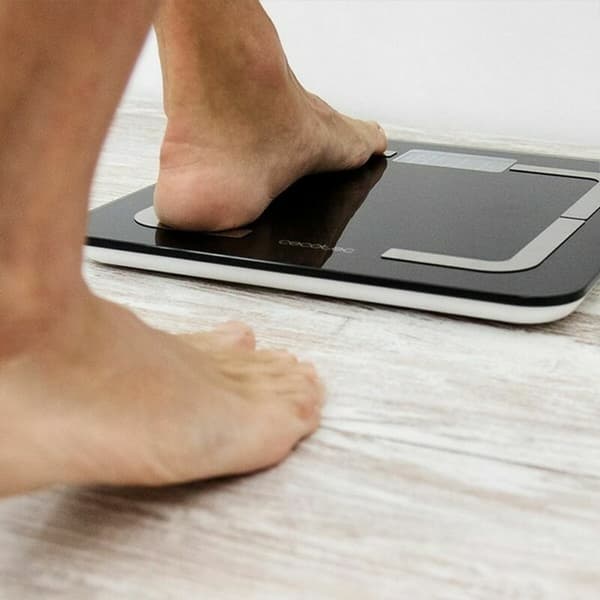 BRUGT Digital badevægt Cecotec Sort 180 kg (Refurbished B)