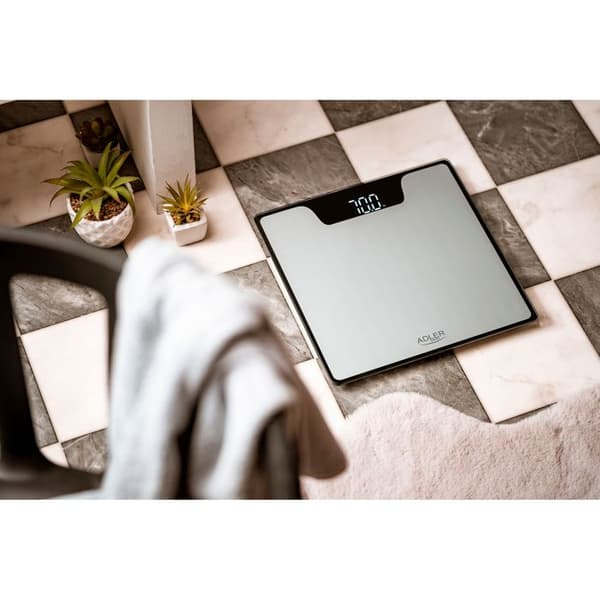 Digital personvåg med hög precision 180 kg, LCD-skärm, automatisk avstängning Adler AD8174S Silver 04639