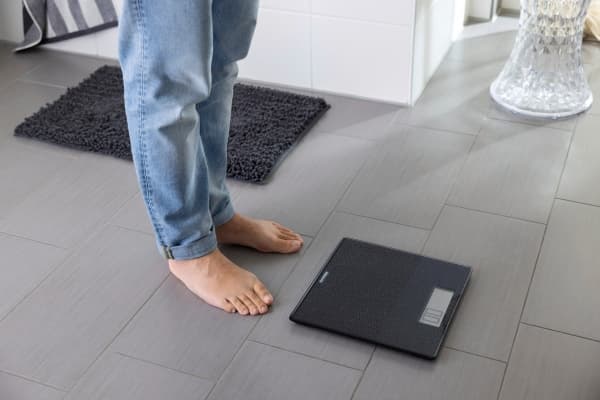 Soehnle Style Sense Comfort Coral, Elektronisk personvåg, 180 kg, 100 g, Svart, kg, lb, st, Torg