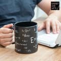 Miniatyrbild 2 av 2: Extra stor XXL-mugg med matematisk formel 850 ml - Presentidé * Material: keramik * Kapacitet: 850 ml * Mått: 13 x
