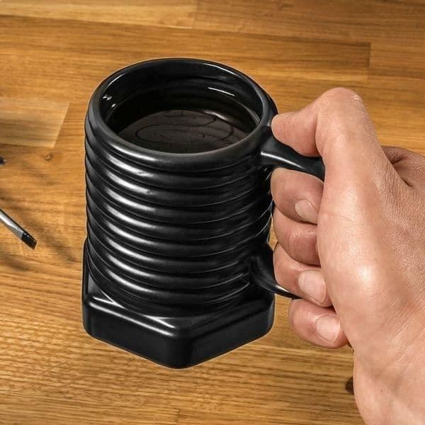 Mugg - Märke - Modell - Keramik - 390ml - Svart