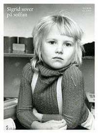 Sigrid sover på soffan