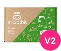 Micro:bit v2. Pakke med 10 BBC micro:biter v2, 10 USB-kabler, 10 batteripakker og 20 AAA batterier