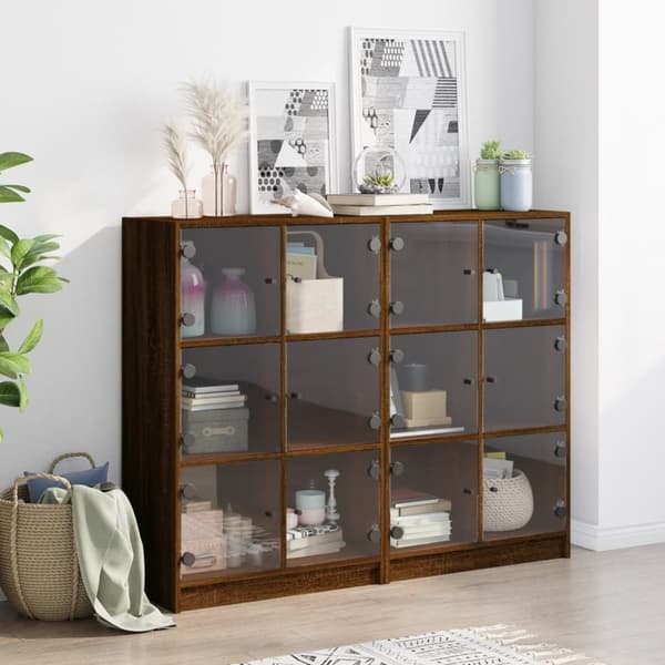 vidaXL bogreol med låger 136x37x109 cm konstrueret træ brunt eg