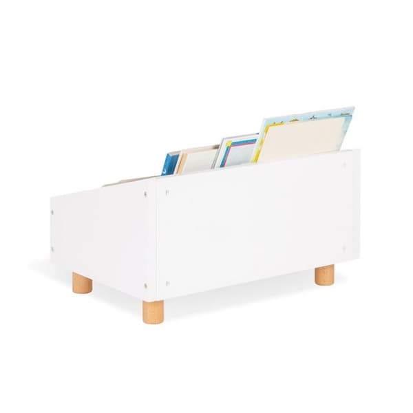 Barnbibliotek "Ando", vit
