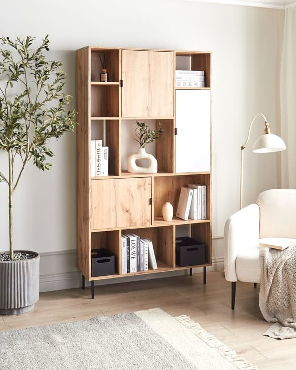 5-lags bogreol i lyst træ 11 hylder Hvide døre Opbevaring Moderne design