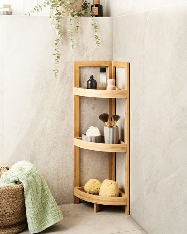 Baderomshyller i Lysebrunt Bambustre med 3-delt Kurvdesign Moderne Design