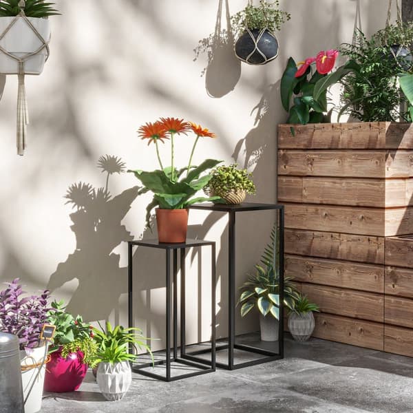 2 sorte plantestativer, plantebænke med stålben til haveespalier, altaner