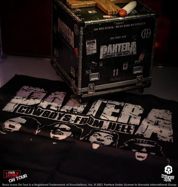 Rock Iconz: Pantera - Cowboys From Hell On Tour Road Case Statue + Stage Backdrop