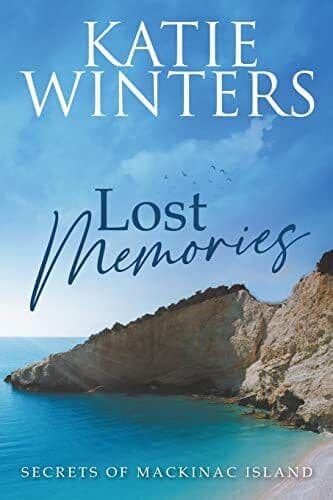 Lost Memories (1) (Secrets of Mackin, Winters, Katie Paperback Book Pre-Owned English