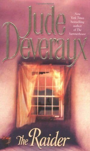The Raider by Jude Deveraux  Paperback Book Pre-Owned English