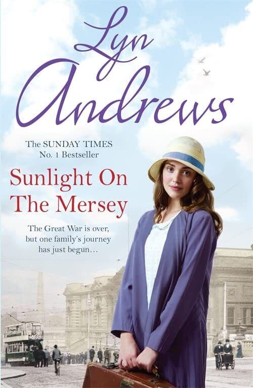 Sunlight on the Mersey: An utterly unforgettable saga of life by Andrews, Lyn Paperback Book Pre-Owned English