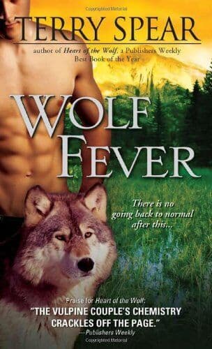 Wolf Fever (Silver Town Wolf) (Heart of, Terry Spear Paperback Book Pre-Owned English