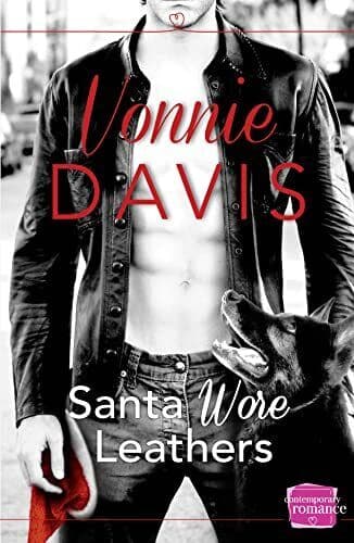 Santa Wore Leathers: The sexiest fire, Davis, Vonnie Paperback Book Pre-Owned English