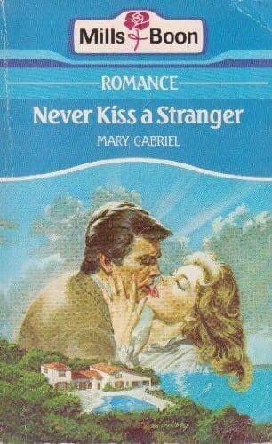Never Kiss A Stranger, Marton, Sandra Paperback Book Pre-Owned English