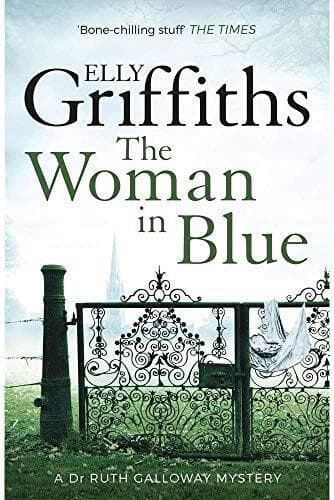 Elly Griffiths The Woman In Blue by Elly Griffiths  Paperback Book Pre-Owned English