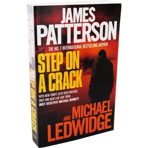 Step on a Crack P by Patterson With Mich  Paperback Book Pre-Owned English
