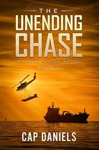 The Unending Chase: A Chase Fulton Nov…, Daniels, Cap Paperback Book Pre-Owned English