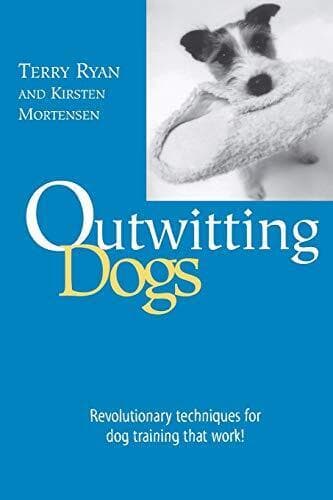 Outwitting Dogs: Revolutionary Techniques for… by Mortensen, Kirsten Undefined