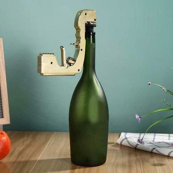 Bubblande Blaster Champagne Pistol Stopper Vinutdelare Flaska Fontänflaska Spruta för Fest