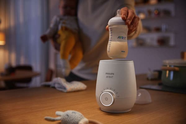 Philips Avent Premium fast bottle warmer for even warming SCF358/00