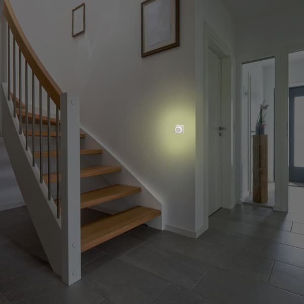 Hama LED-natlys Touch Switch til stikkontakt, touch-knap, varmt lys (00223495)