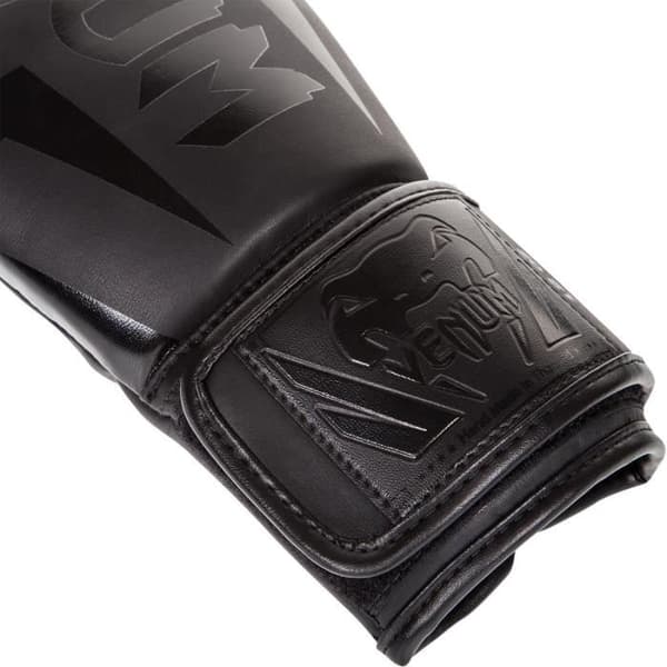 Boxningshandskar - Venum - Neo Noir - 16 oz - Läder - Skum