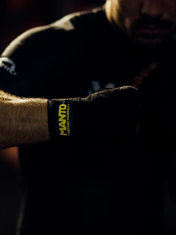 MANTO Boxningsbandage Defend V2 Wraps Svart 4m