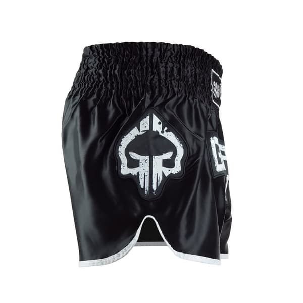 Ground Game Muay Thai Shorts "Skullz" Svart L
