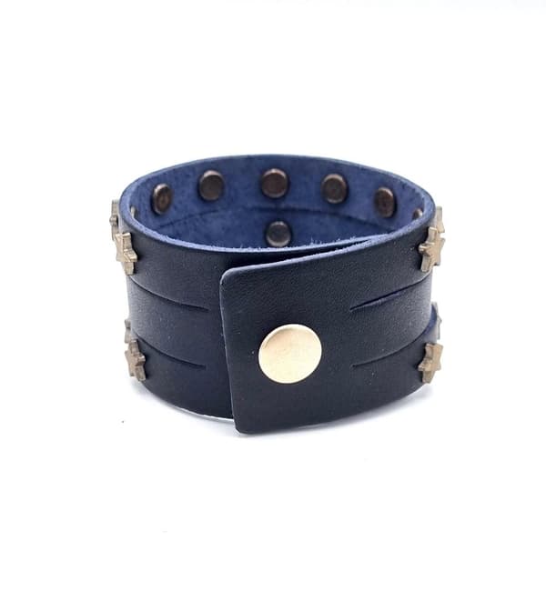 Læder armbånd med stjerner