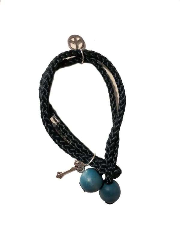 textil snöre armband fredsmärke