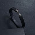 Miniatyrbild 1 av 11: Handgjort minimalistiskt armband i äkta läder i autentisk stil